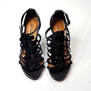 Kenneth Cole Reaction Know Show Black Strappy Sandals Size 7.5